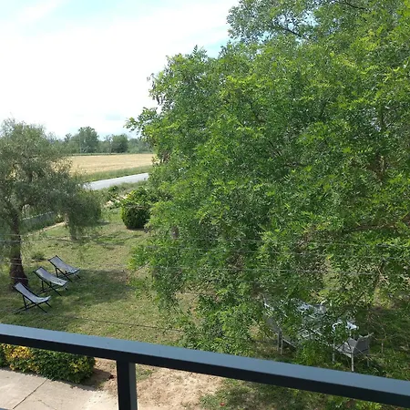 Casa De Vacaciones: A/a, Wifi, Barbacoa, Gran Jardin, Parking, Deporte - - Es-89-140 Sant Pere Pescador