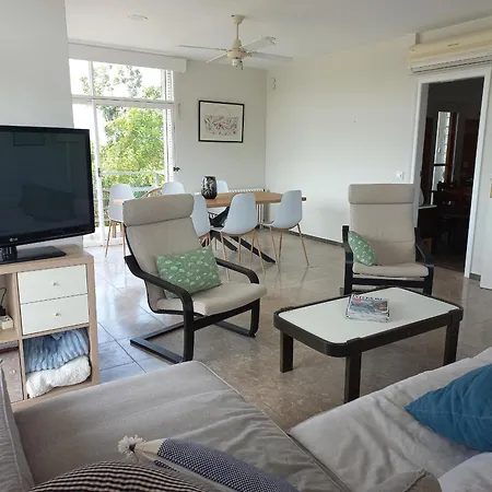 Casa De Vacaciones: A/a, Wifi, Barbacoa, Gran Jardin, Parking, Deporte - - Es-89-140 Holiday home *