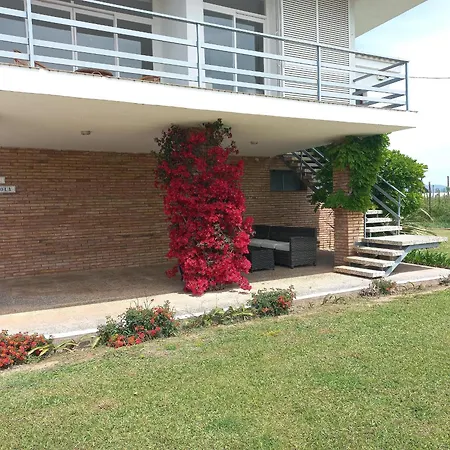 Casa De Vacaciones: A/a, Wifi, Barbacoa, Gran Jardin, Parking, Deporte - - Es-89-140 Holiday home